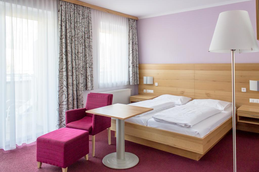 Gesundheitsresort Bad St. Leonhard 바트상크레온하드임라반탈 객실 사진